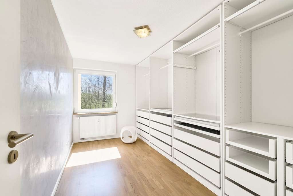 Immobilie in Gomaringen - Schicke, sanierte 3-Zimmer-Wohnung mit Balkon, Aufzug und TG-Stellplatz in Gomaringen! - Bild 3
