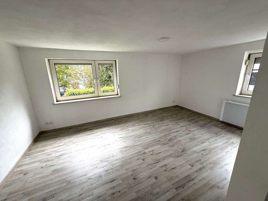 Immobilie in Hof - Renovierte + sofort bezugsfreie Doppelhaushälfte in Hof - Bild 3