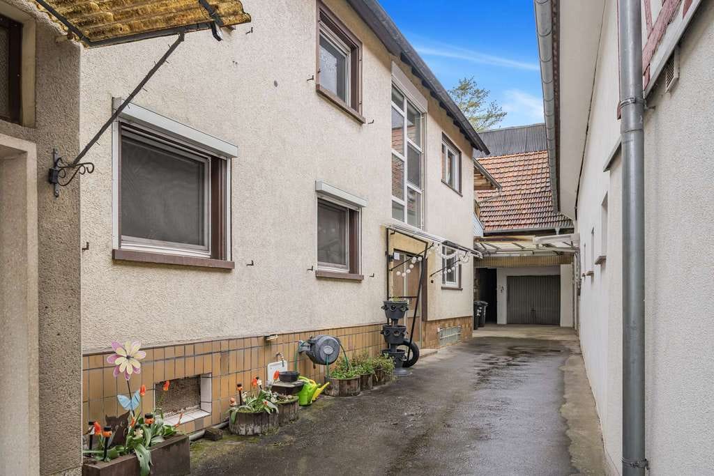 Immobilie in Herxheim - Einfamilienhaus in zweiter Reihe in Herxheim – Alternative zur Wohnung mit Terrasse und Gartenanteil - Bild 0