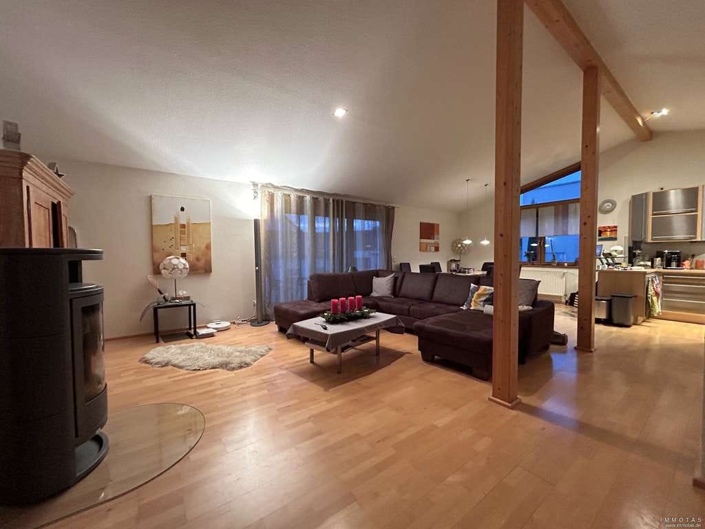 Immobilie in Erbes-Büdesheim - Familienfreundliches Nagelhaus-Einfamilienhaus mit ELW zur Vermietung oder Mehrgenerationenwohnen - Bild 1