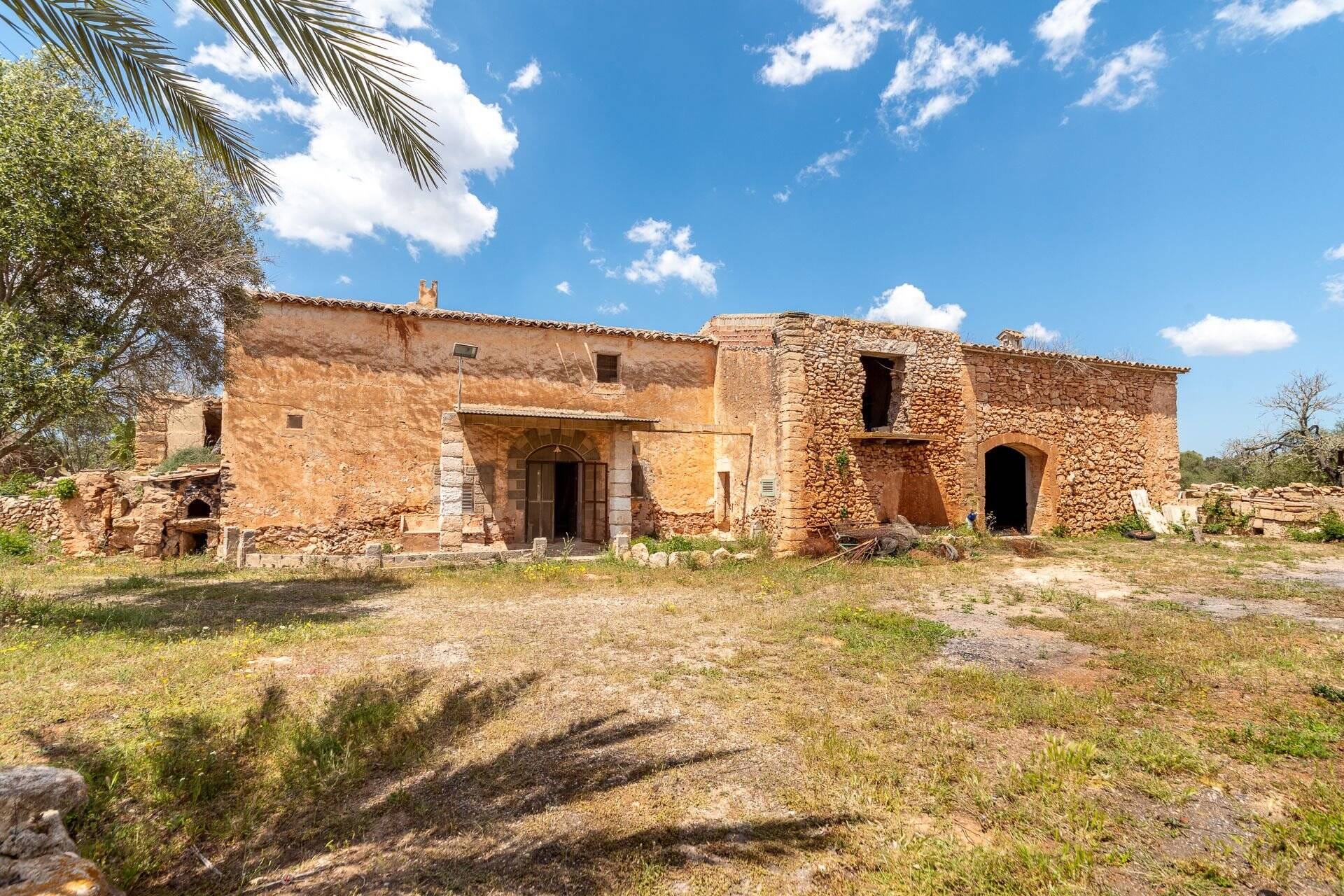 Immobilie in Bad Klosterlausnitz - Rustikale Finca mit viel Potential in Vallgonera - Bild 0