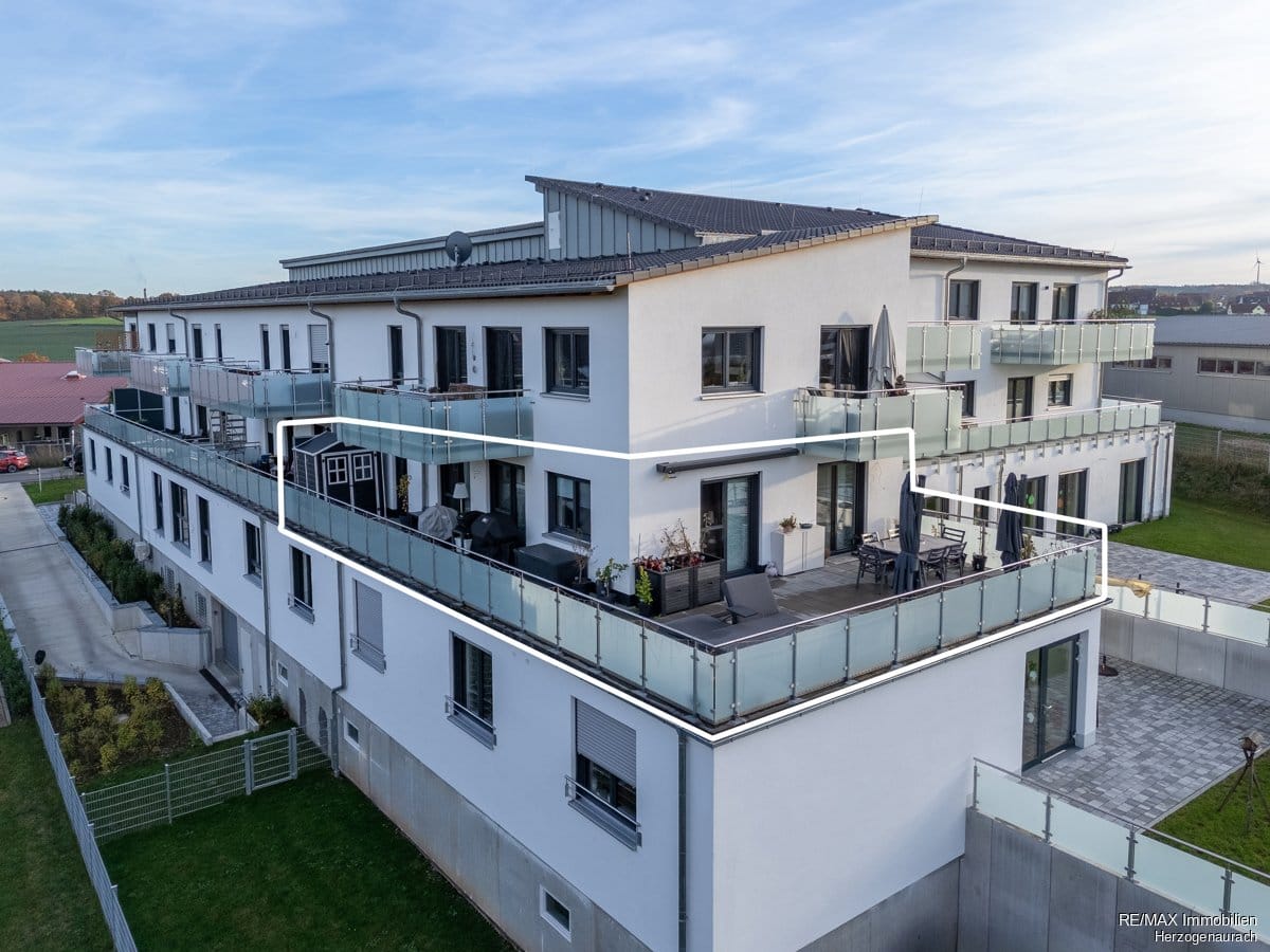 Immobilie in Aurachtal - Komfortables Wohnen im Alter!Barrierefreie 3-Zi.-Wohnung mit großer Dachterrasse - Bild 1