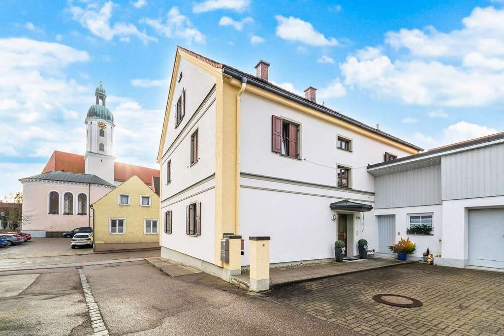 Immobilie in Pöttmes - **Pöttmess-Stadtmitte MFH- 3 Wohnungen** - Bild 2