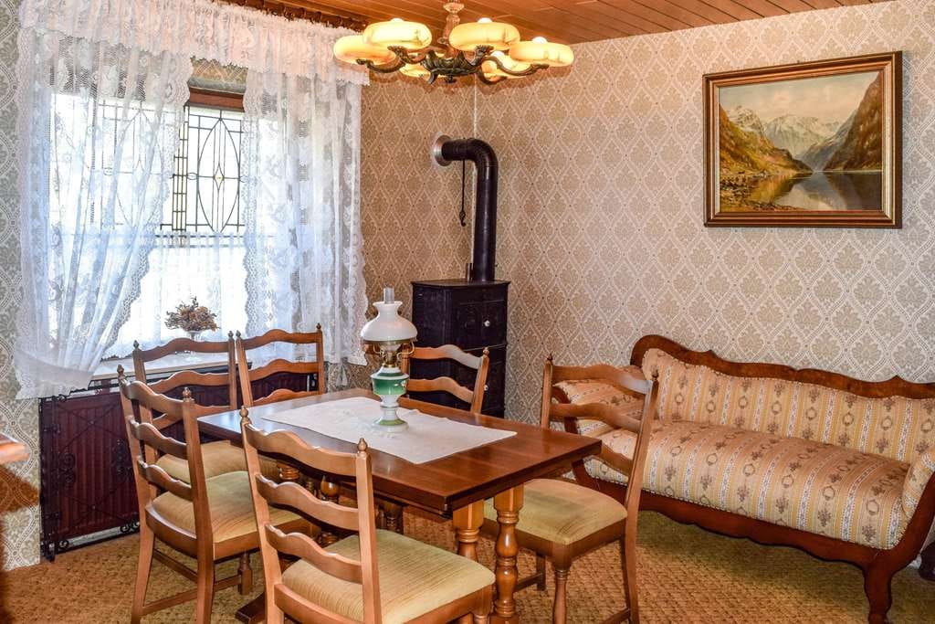 Immobilie in Burgschwalbach - Schönes Einfamilienhaus in Top Lage von Burgschwalbach - Bild 2
