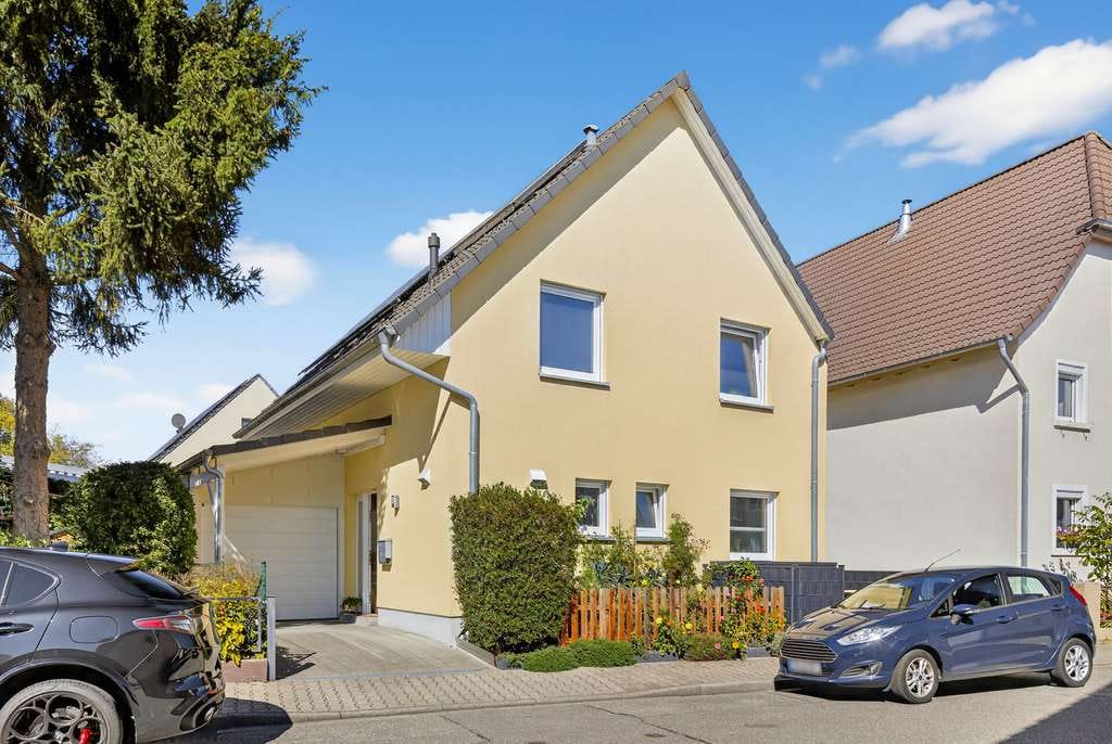 Immobilie in Steinmauern - Gemütliches Einfamilienhaus – neuwertig & einladend - Bild 1