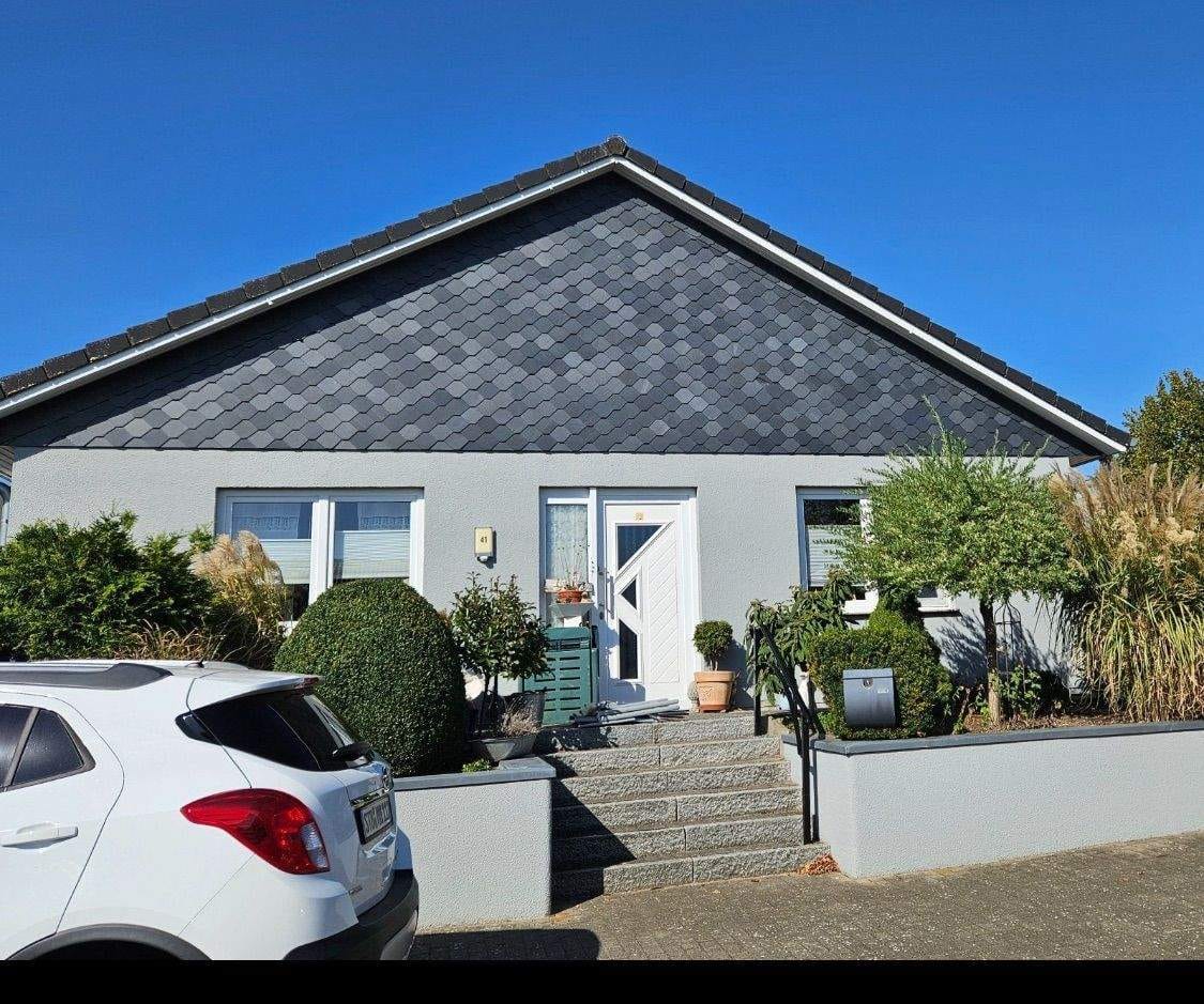 Immobilie in Holthusen - Schöner Bungalow mit zwei Wohneinheiten - Bild 0