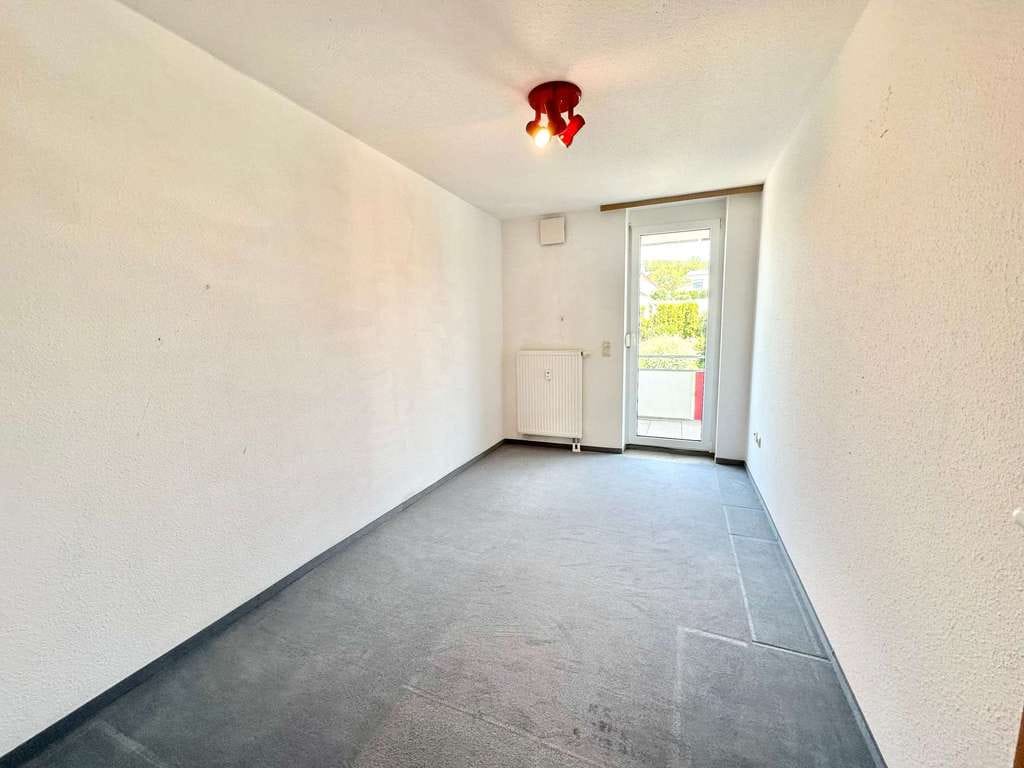 Immobilie in Tauberbischofsheim - Kapitalanlage oder Eigenheim: Gepflegte 3-Zimmer-Wohnung mit zwei Balkonen im Kirschengarten - Bild 3