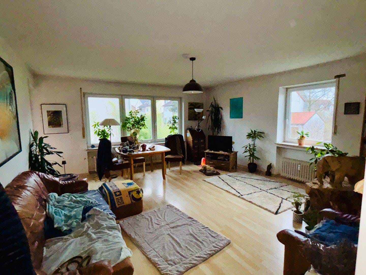 Immobilie in Vierkirchen - Zweifamilienhaus in herrlicher Wohnlage - Bild 1