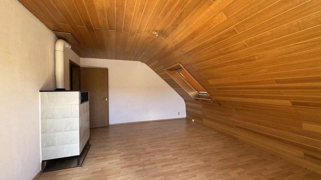 Immobilie in Winnenden - Charmantes Zweifamilienhaus in ruhiger Wohnlage von Winnenden - Bild 4