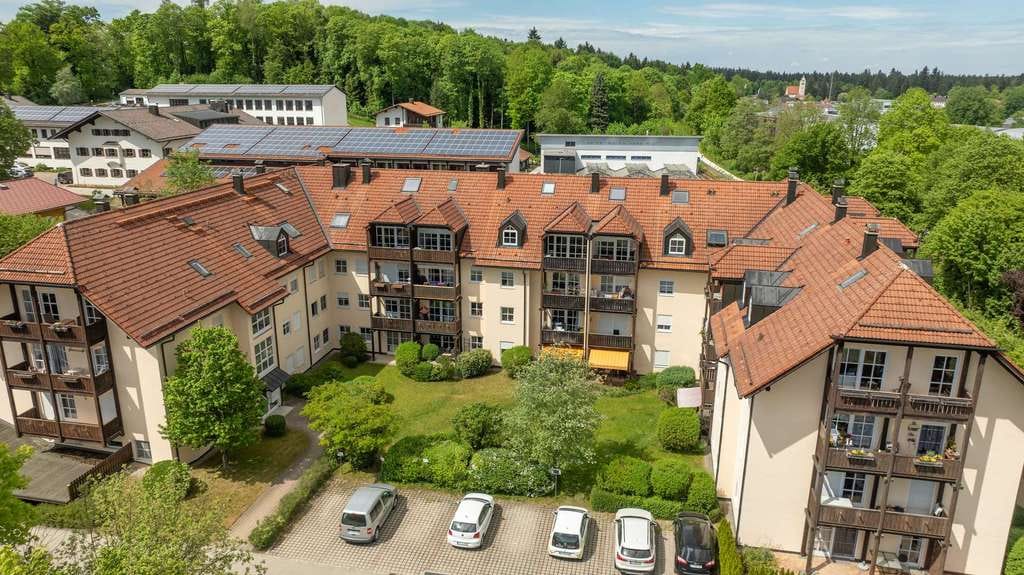 Immobilie in Traunstein - Vermietete 2-Zimmer-Eigentumswohnung in ruhiger Lage von Traunstein - Bild 0