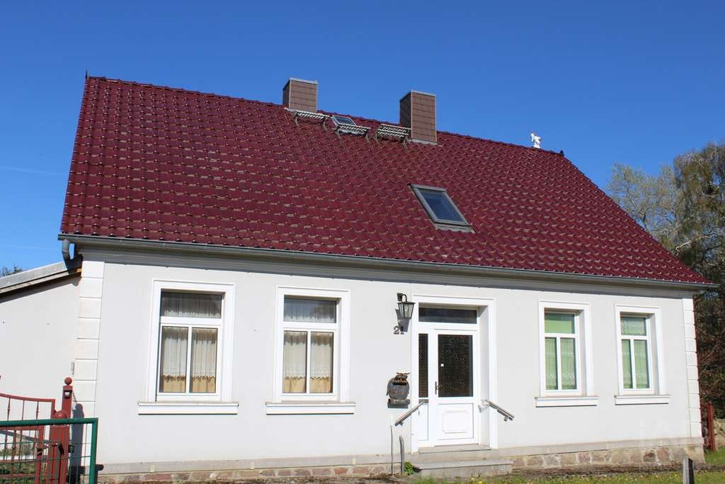 Immobilie in Boldekow - Landhaus mit großem Garten in ruhiger Dorfrandlage – viel Privatsphäre - Bild 0