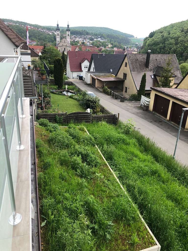 Immobilie in Zwiefalten - EFH-Haus, Ferienhaus mit großer Dachterasse und Einliegerwohnung - Bild 2