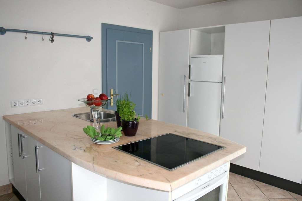 Immobilie in Fürstenzell - von privat: großzügig und stilvoll Wohnen im Grünen - Bild 4