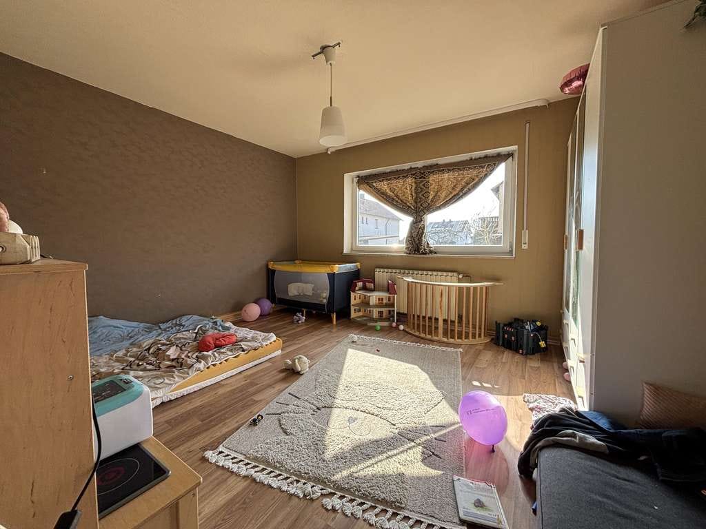 Immobilie in Sachsen bei Ansbach - Vielseitig nutzbares Zweifamilienhaus auf großzügigem Grundstück – ruhige Lage in Sachsen - Bild 4