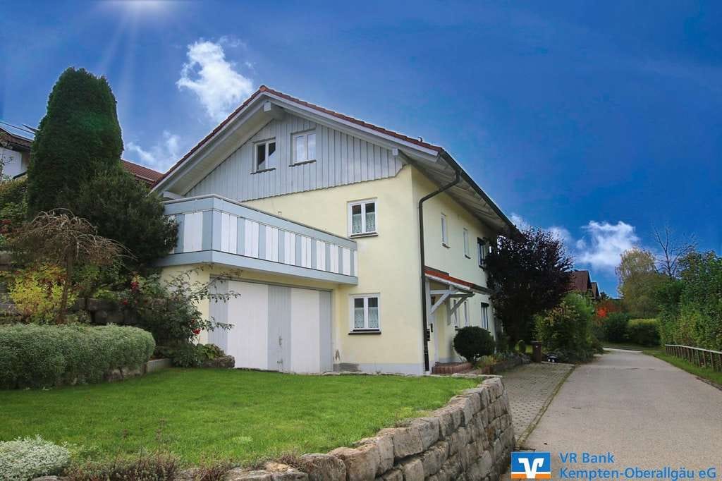 Immobilie in Wildpoldsried - 3-Familienhaus in ruhiger Ortslage von Wildpoldsried - EG Wohnung frei! - Bild 1