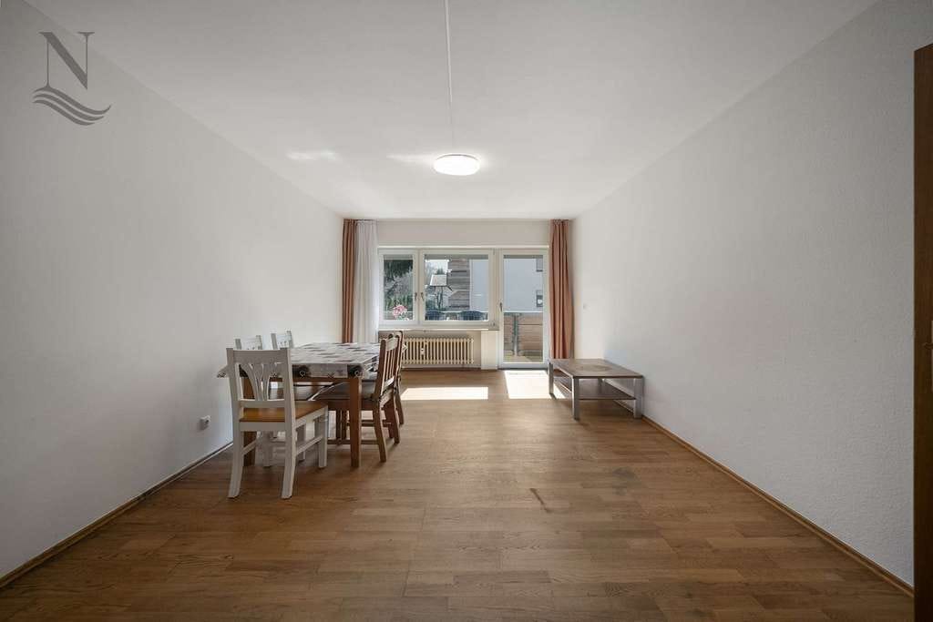 Immobilie in Ruhpolding - Charmante 2-Zimmer-Wohnung mit Süd-Balkon und Gestaltungspotenzial - Bild 2