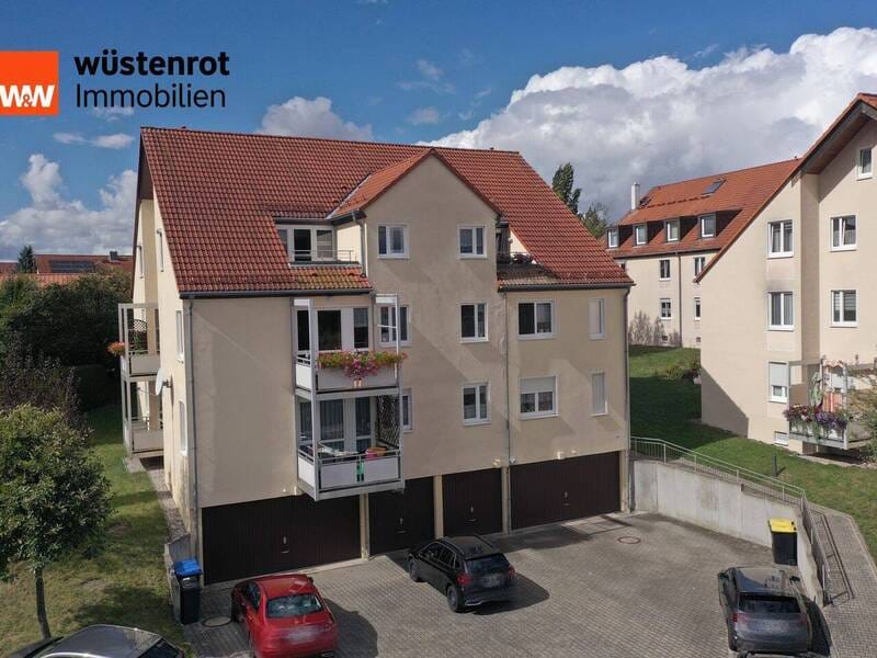 Immobilie in Nossen - Ruhig. Sonnig. Komfortabel. 3-Zimmer-Wohnung mit Balkon & Garage in Nossen - Bild 0