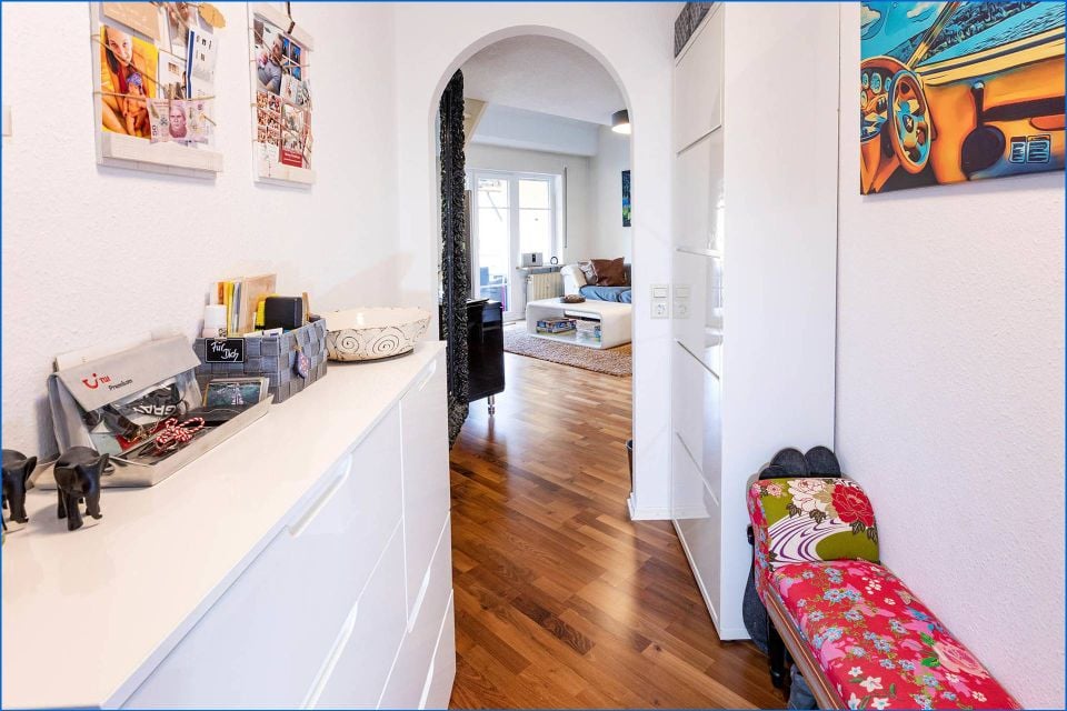Immobilie in Rielasingen-Worblingen - Platz für die ganze Familie - tolle 4,5 Zi.-Maisonettewohnung mit Galerie, Tiefgarage und Stellplat - Bild 0