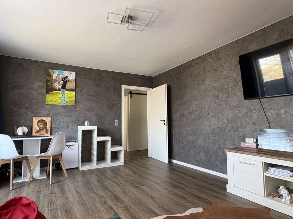 Immobilie in Bad Nenndorf - KARSTEN IMMOBILIEN ermöglicht Ihnen: Moderne DG-Wohnung mit großem Balkon und Top-Ausstattung - Bild 4