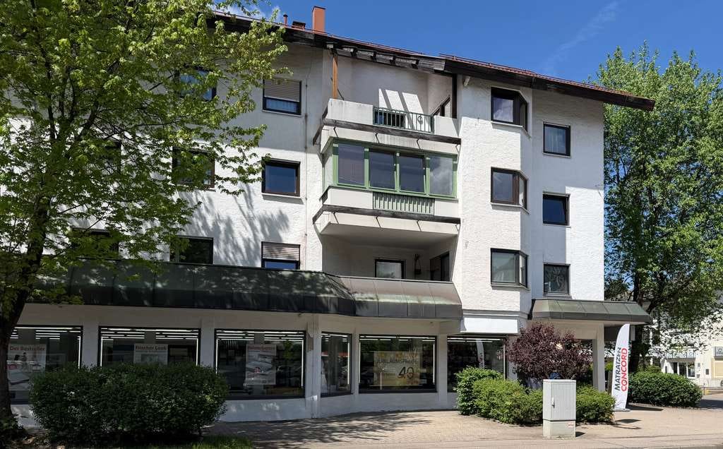 Immobilie in Sonthofen - Großzügig geschnittene 3-Zimmer-Wohnung in zentrumsnaher Lage von Sonthofen - Bild 0
