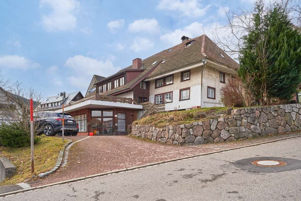 Immobilie in Feldberg - MFH mit Gewerbeeinheit - Bild 3