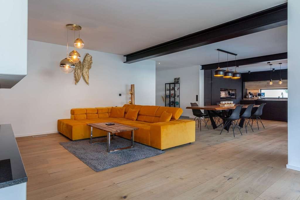 Immobilie in Haag an der Amper - Traumhaus mit exklusiver Ausstattung, Pool und Einliegerwohnung - Bild 1