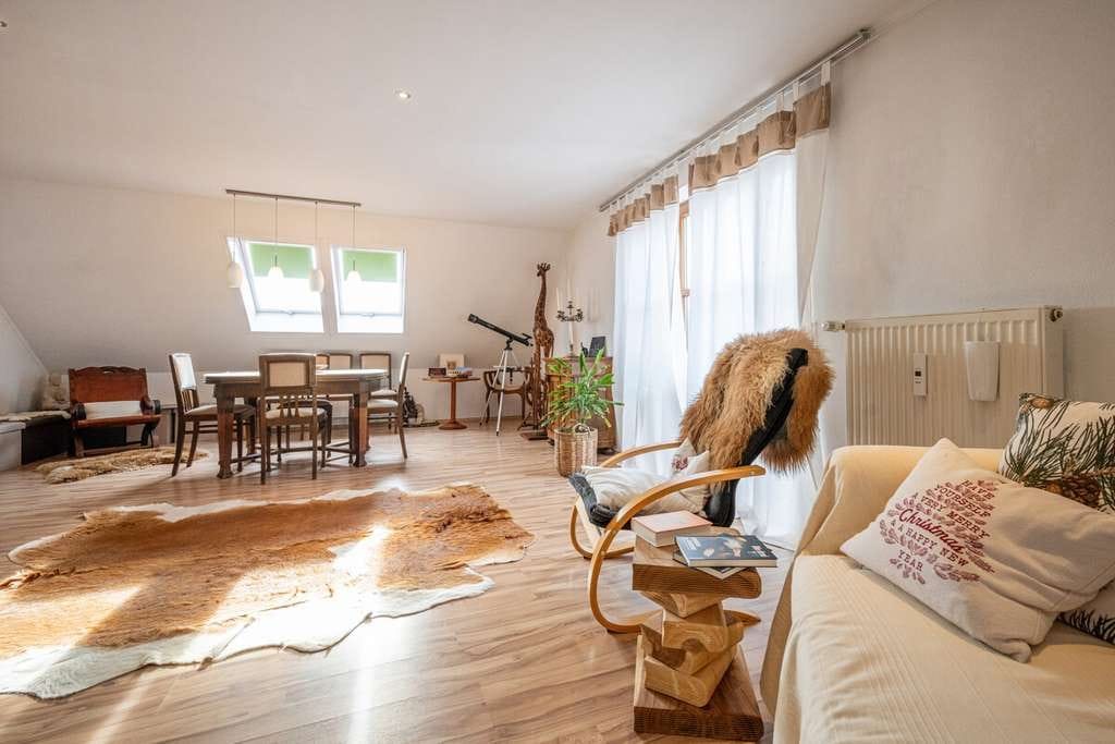 Immobilie in Sinzing - Großzügige 4 Zi.-DG-Wohnung in ruhiger Lage - Bild 4