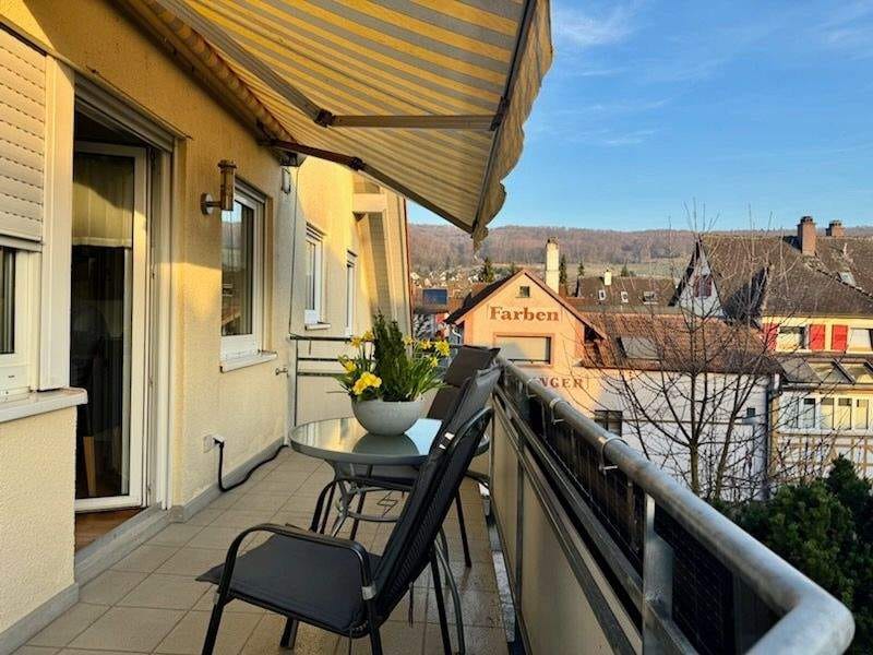 Immobilie in Pfaffenweiler - *** Pfaffenweiler, 10Min südl. Frbg. 4ZI DG Maisonette/ Galerie, komf.EBK, Südbalkon/ Markise mit Panoramablick, TG & Stellplatz, *** - Bild 1