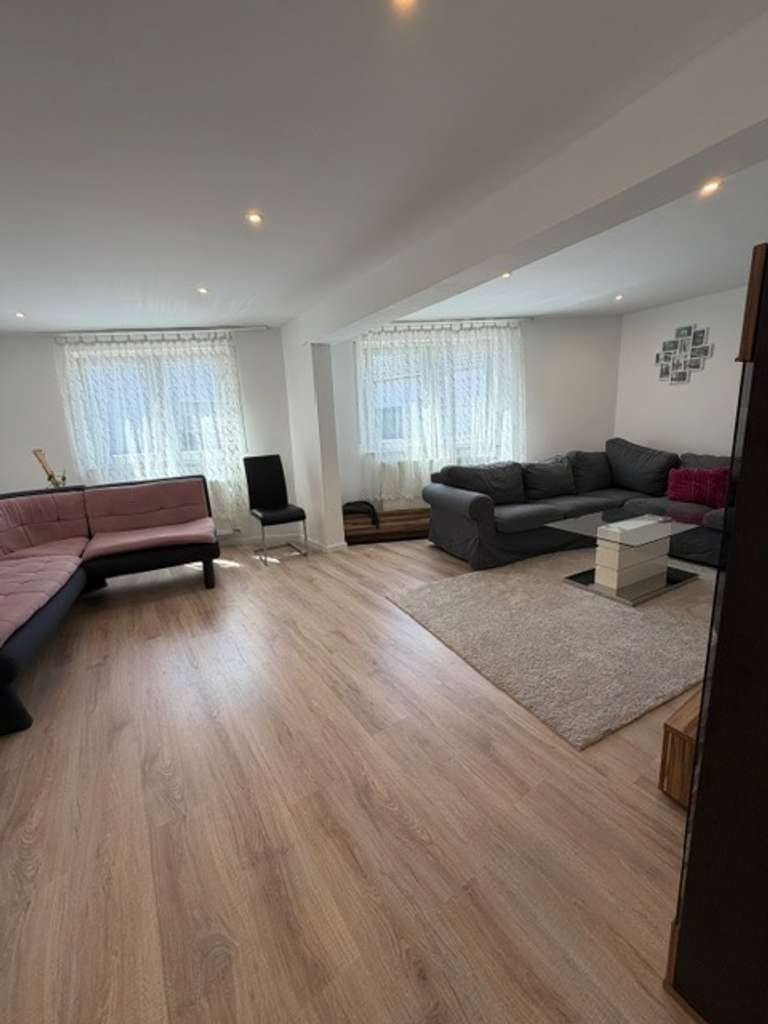 Immobilie in Reilingen - Gepflegtes Einfamilienhaus mit Einliegerwohnung zu verkaufen - Bild 2