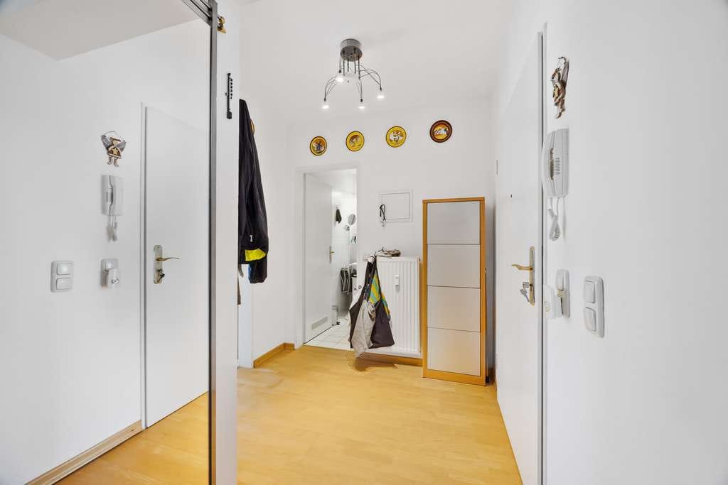 Immobilie in Gilching - Gepflegte Wohnung mit großem Balkon – ruhig gelegen und lichtdurchflutet - Bild 3