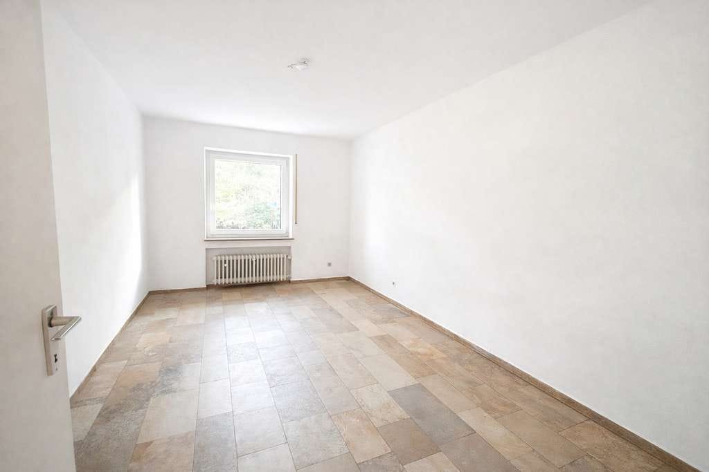 Immobilie in Nürnberg - Maxfeld: Gewerbeeinheit mit Wohn-Potenzial im Hochparterre - Bild 4