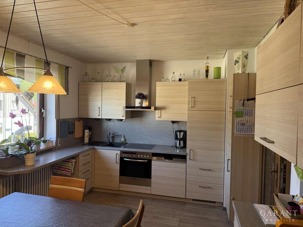 Immobilie in Pförring - Ein Zuhause für Generationen - viel Platz, Gartenparadies & Raum für Familienleben - Bild 2