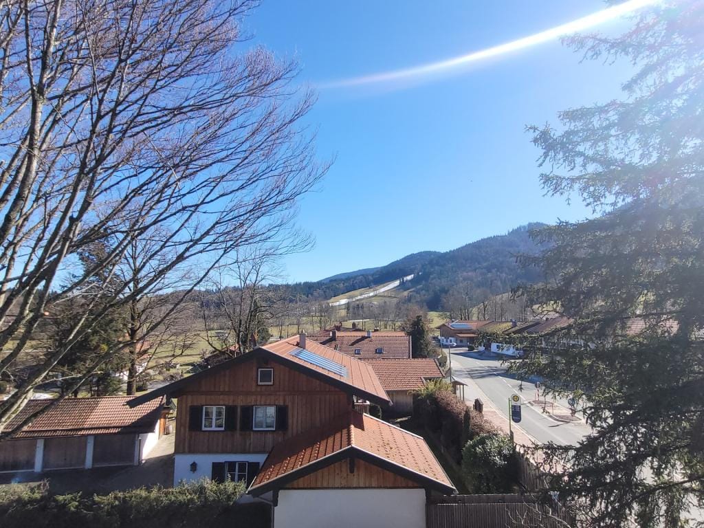 Immobilie in Gmund - Dachgeschosswohnung in Gmund am Tegernsee (Gmund) - Bild 0