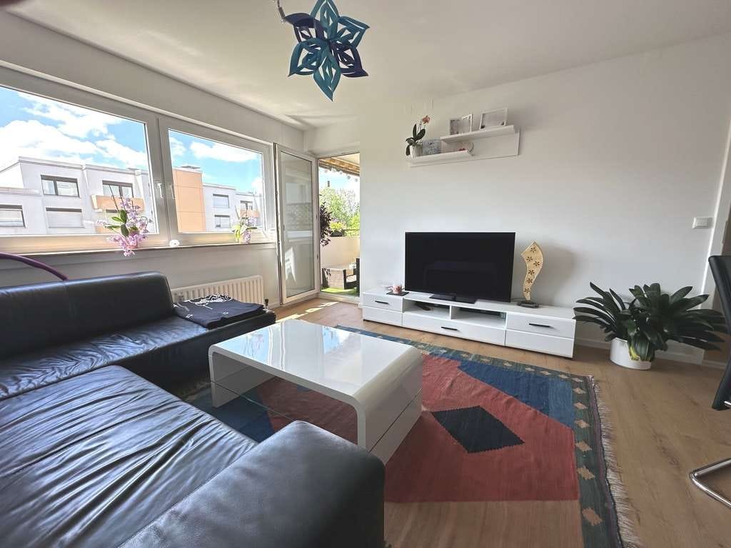 Immobilie in Zorneding - Attraktive Eigentumswohnung in Zorneding – modern renoviert & optimaler Grundriss - Bild 1