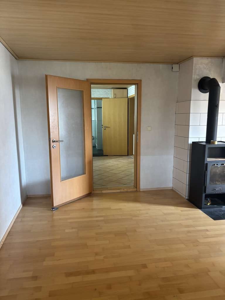 Immobilie in Karlsdorf-Neuthard - Zweifamilienhaus mit attraktiver Vermietungsperspektive - Bild 0