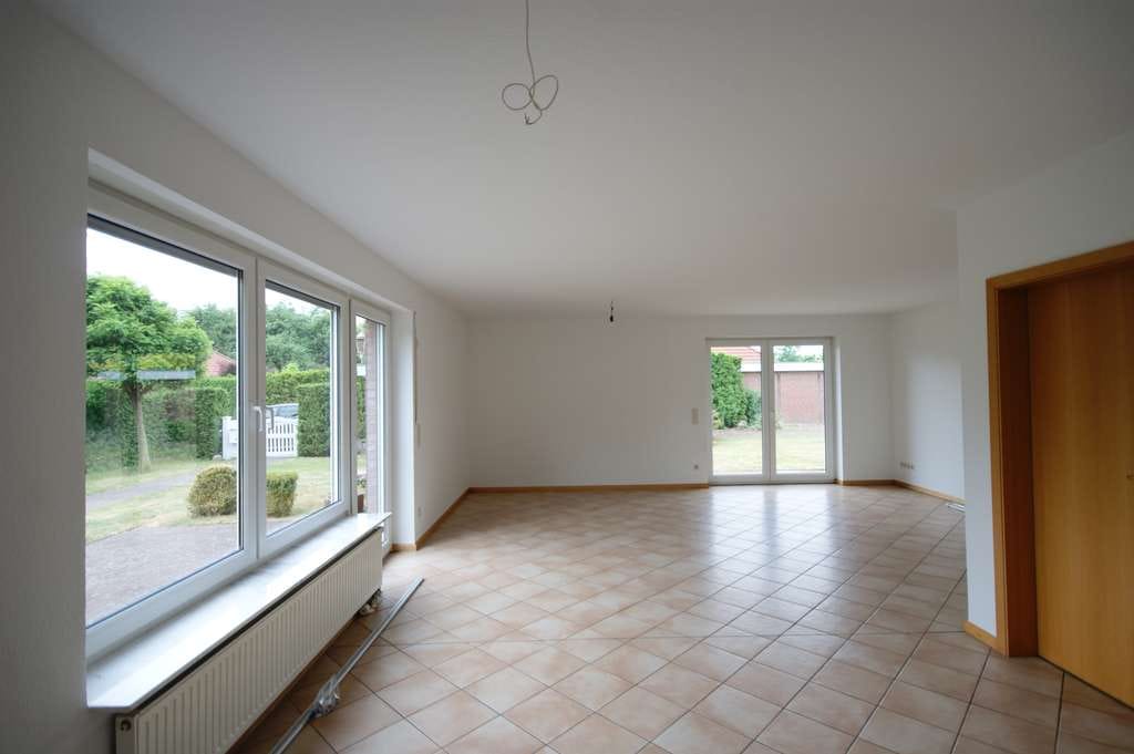 Immobilie in Mildstedt - Im Auftrag: Junges EFH mit viel Platz in ruhiger Lage in Mildstedt bei Husum, z. Zt. vermietet - Bild 4