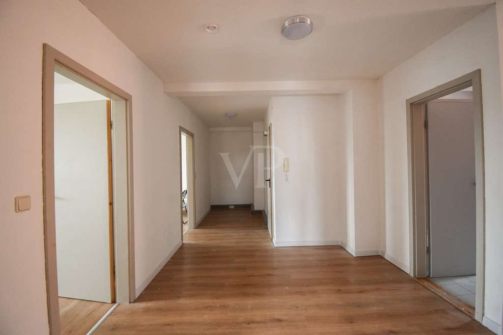 Immobilie in Uffenheim - Charmante 4-Zimmer-Wohnung in zentraler Lage von Uffenheim - Bild 2