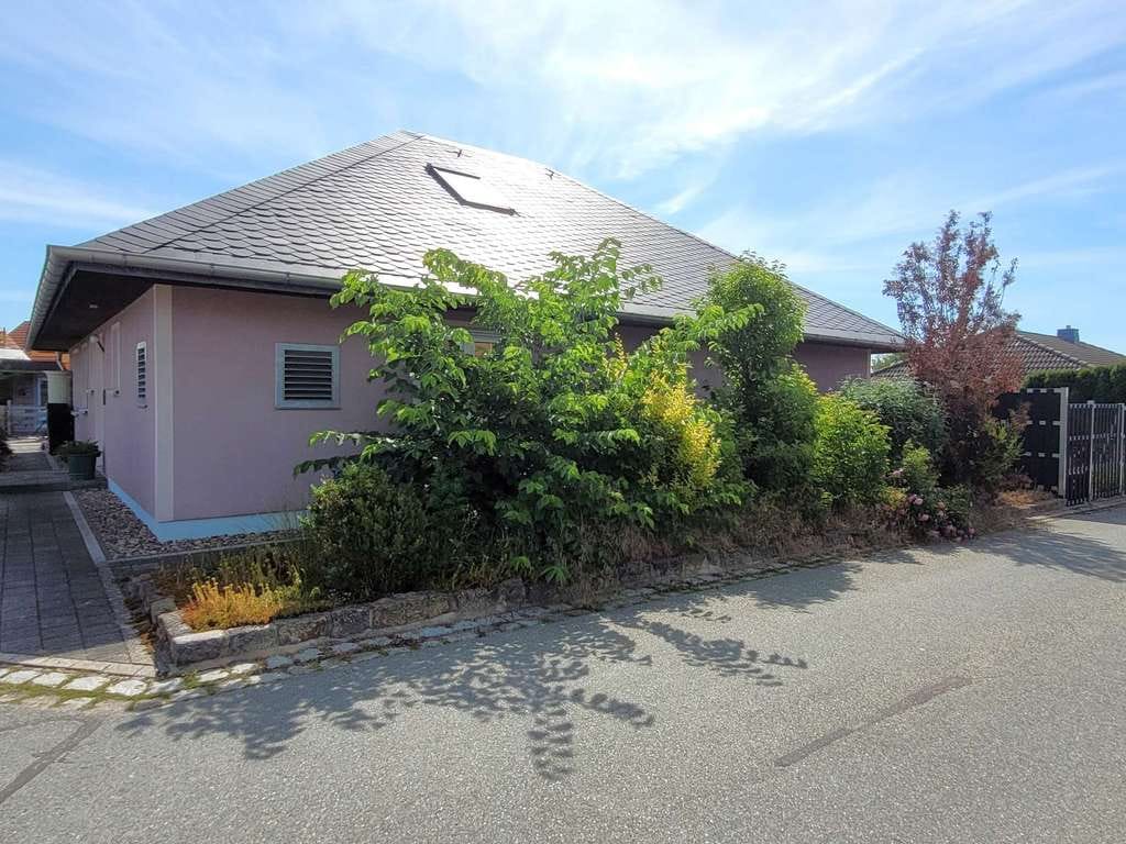 Immobilie in Strehla - Modern, ebenerdig, kleinstädisch: Dieser Bungalow in Strehla vereint alle Ihre Wünsche! - Bild 3