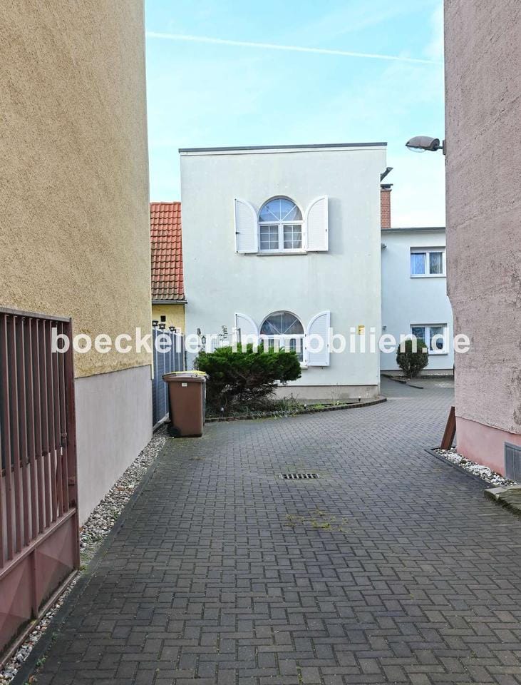 Immobilie in Merseburg - € 659,26/ m² für Wohn- und Geschäftshaus mit stabilen Mieteinnahmen +  Steigerungs-Potential - Bild 0