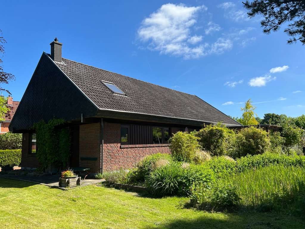 Immobilie in Friedrichstadt - Bungalow mit Ausbaupotential in ruhiger Lage von Friedrichstadt zu verkaufen - Bild 1
