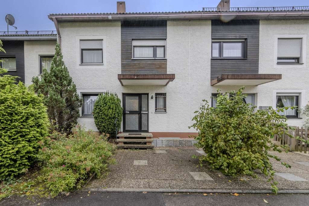 Immobilie in Höhenkirchen-Siegertsbrunn - Charmantes Reihenmittelhaus in Höhenkirchen-Siegertsbrunn - Bild 0