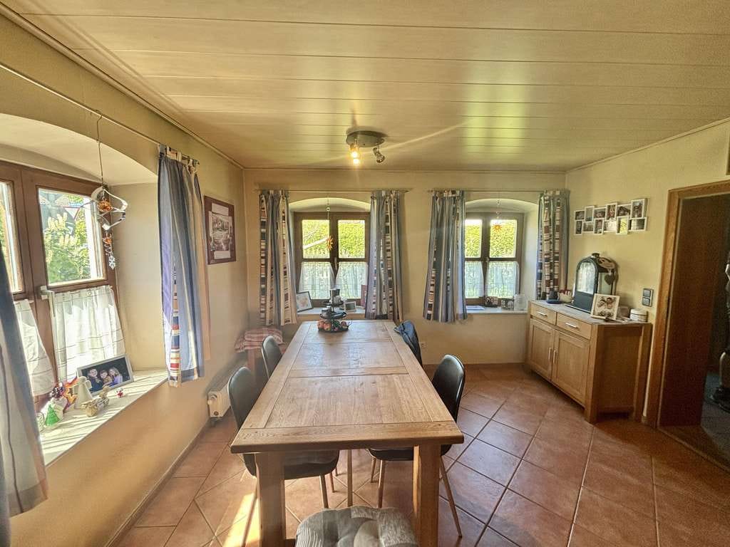 Immobilie in Metten - Uriges Einfamilienhaus mit viel Potenzial - Bild 3