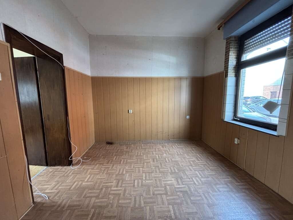 Immobilie in Würselen - Modernisierungsbedürftiges Einfamilienhaus mit Garage und Sonnengrundstück im Herzen von Bardenberg - Bild 4
