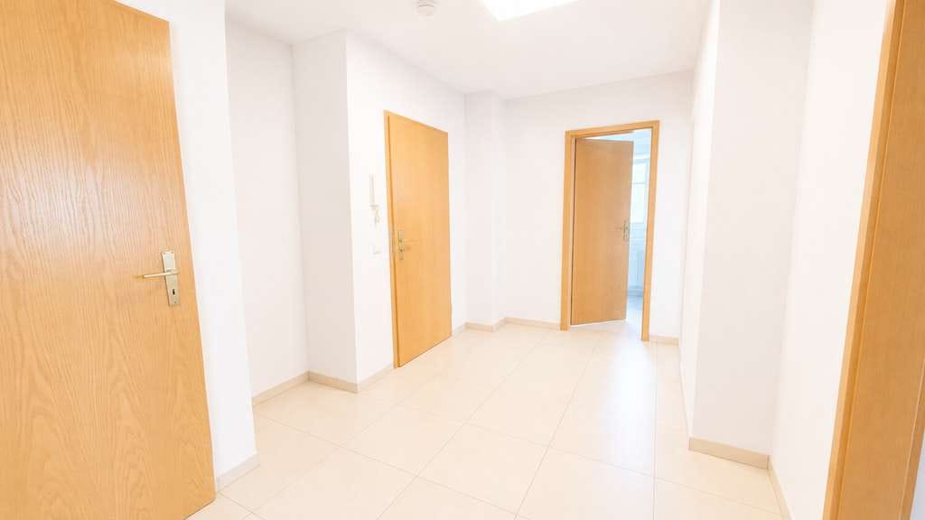 Immobilie in Harsefeld - Vermietete 3-Zimmer-Wohnung mit ausgebautem Dachgeschoss und Balkon - Bild 4