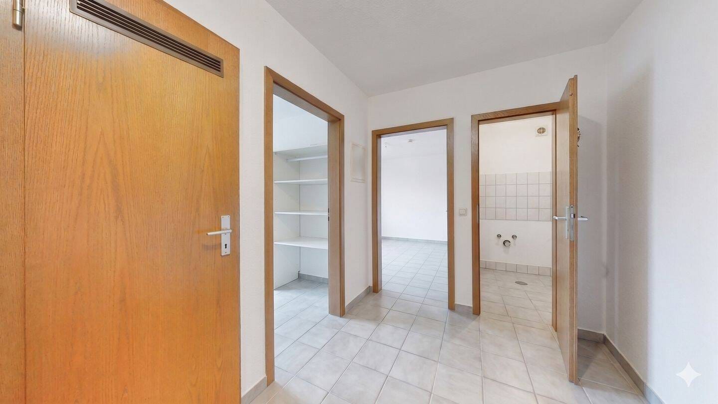 Immobilie in Wegberg - Vermietete 2-Zimmer-Wohnung auf 71m² - Balkon & Garage in gefragter, zentrumsnaher Lage von Wegberg - Bild 3