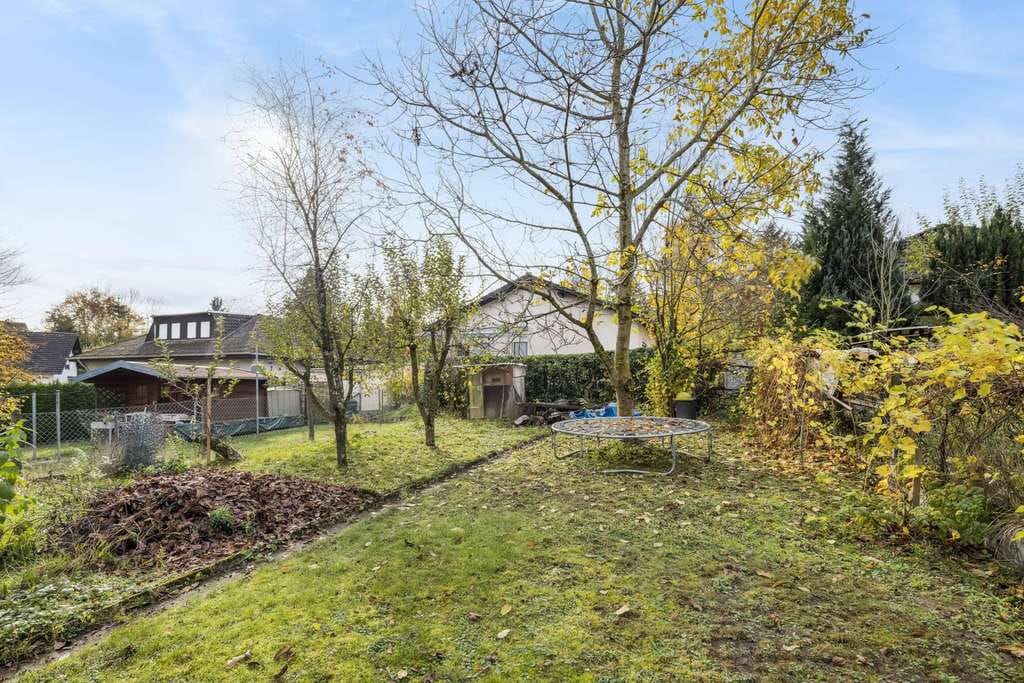 Immobilie in Elz - Großzügiges Einfamilienhaus vielseitig nutzbar - Bild 3