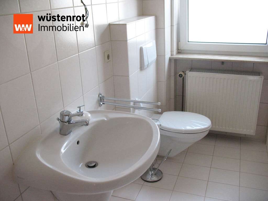 Immobilie in Leimersheim - Gepflegtes Mehrfamilienhaus mit 4 Einheiten - voll vermietet, ruhige Lage in Leimersheim - Bild 2