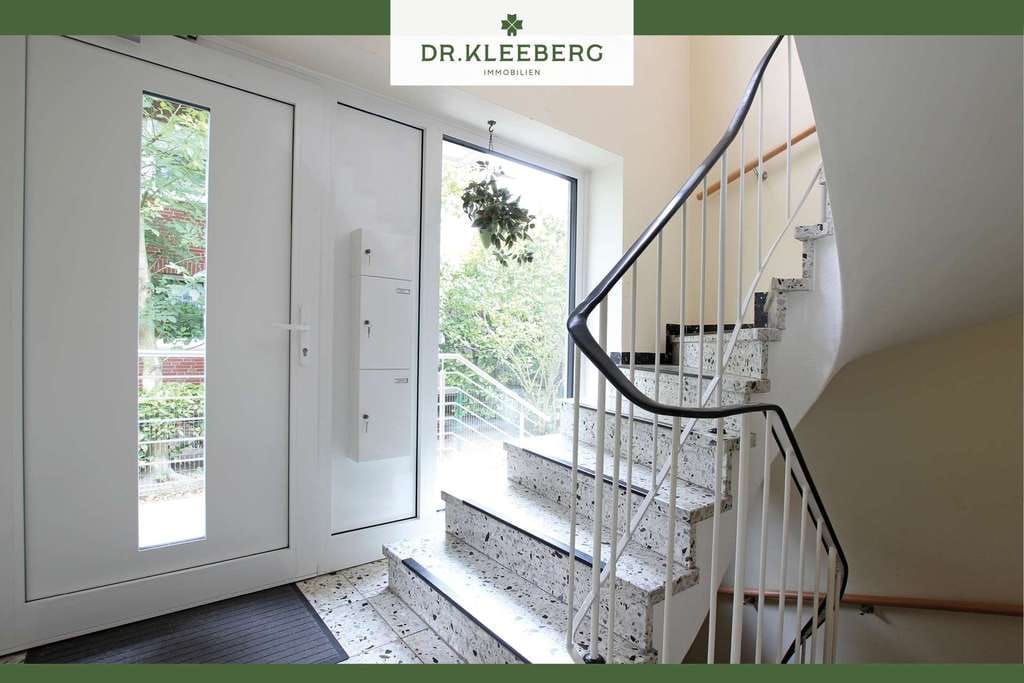 Immobilie in Lüdinghausen - Gepflegtes Zweifamilienhaus mit Westgrundstück in ruhiger Lage von Lüdinghausen - Bild 1