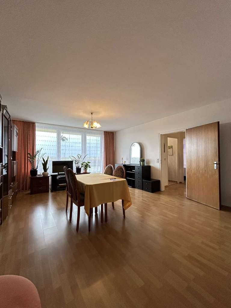 Immobilie in Bergisch Gladbach - Vermietete 2-Zimmer-Kapitalanlage mit Stellplatz in Bergisch Gladbach-Gronau - Bild 0