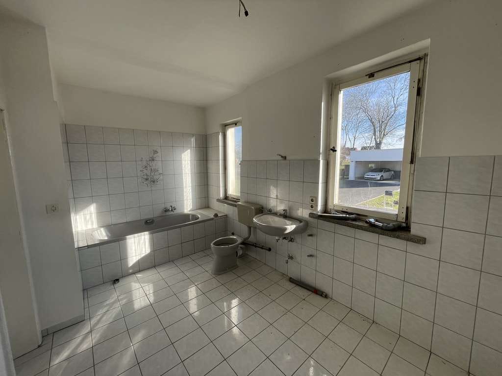 Immobilie in Hohenmölsen - 430m² Wohnfläche mit Fachwerk+200m² Gewölbeanteil auf 1260 m² mit Garten nahe Mondsee in Hohenmölsen - Bild 4